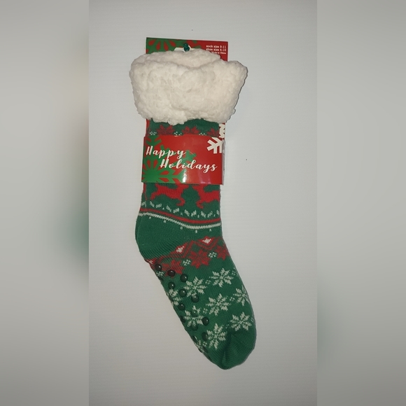 Cozy and Comfy: Sherpa Lined Premium Socks for a Happy Holiday - Picture 11 of 11